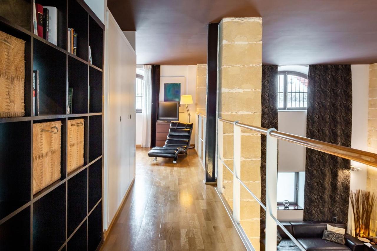 헤레스 Artqhost Jerez Huge Loft & Free Parking 아파트 외부 사진