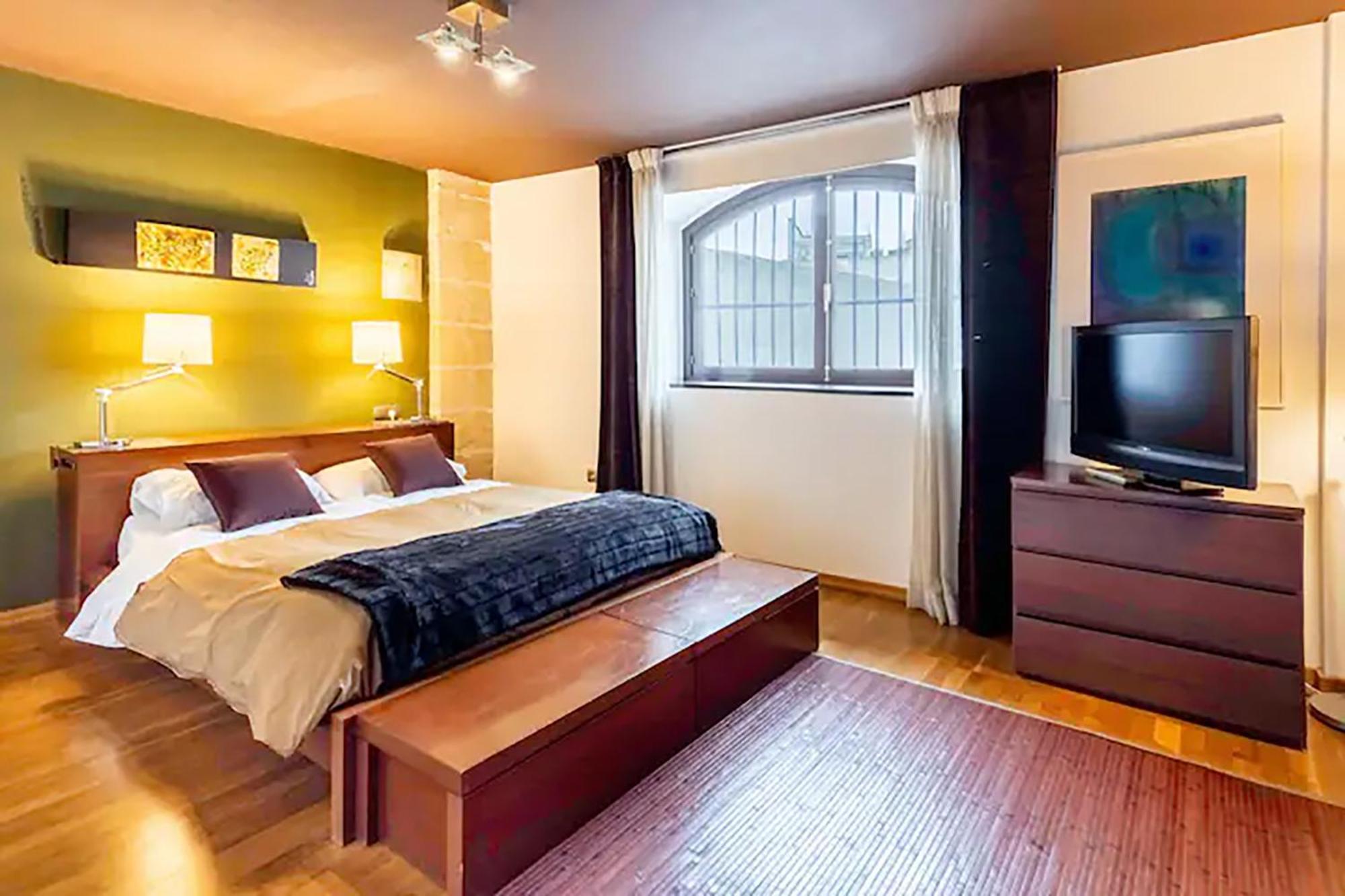 헤레스 Artqhost Jerez Huge Loft & Free Parking 아파트 외부 사진